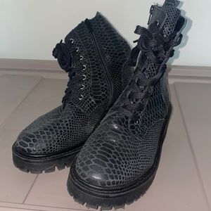 Womens Combat Boots